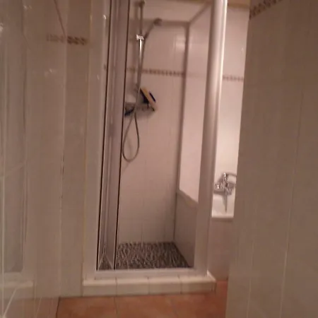 Kremer Apartment *